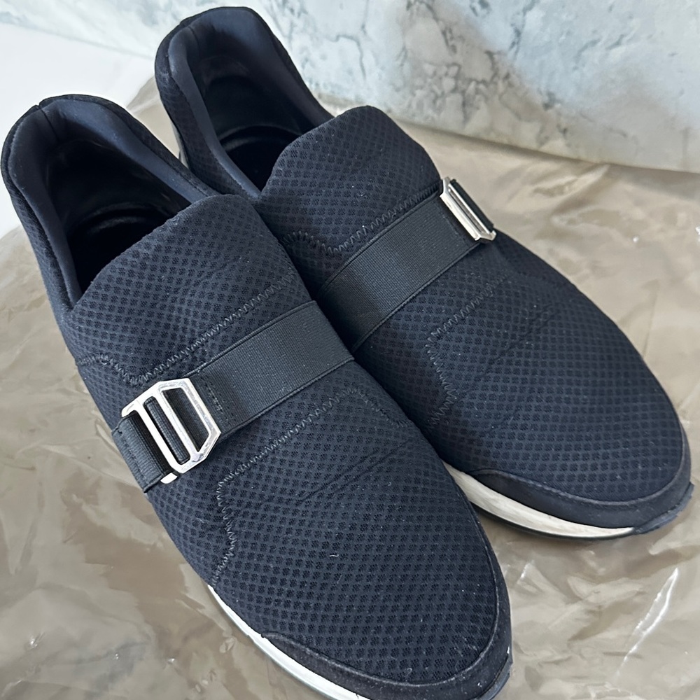 Hermes women run sneaker